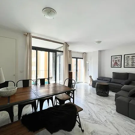 Bear - Lynn With Seaview In Near The